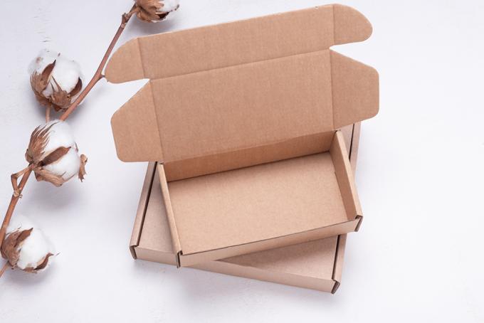 CMYK Custom Printed Recycled Corrugated Cardboard Kraft Paper Foldable Packaging Mailer Box For Shipping Goods 6