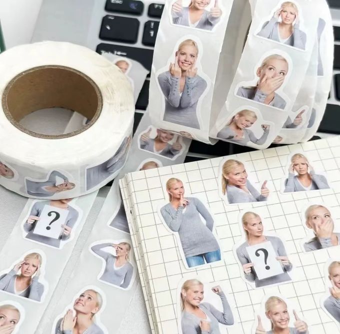 Waterproof Round Self Adhesive Sticker Roll Vinyl Circle Label Sticker 2